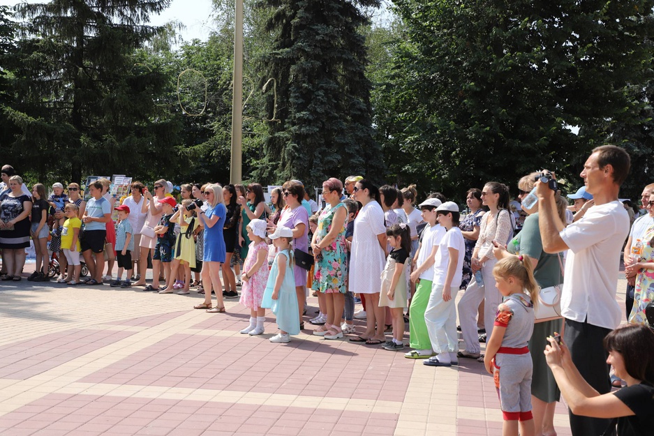 Погода валуйки на 14. Парк семейного отдыха город Валуйки. Праздник семьи Кропоткин.